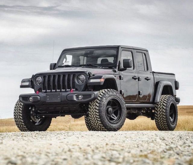 2020-Jeep-Gladiator-Lift-Kit-Mopar.jpg