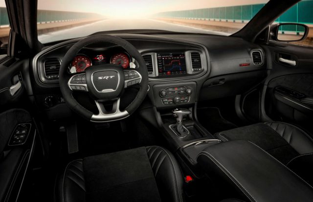 2022 Dodge Magnum Interior