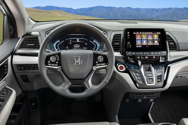 2024 Honda Odyssey vs. 2024 Chrysler Pacifica
